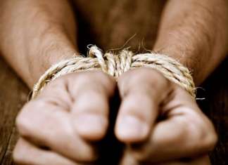 Trenuci koji odlučuju o pitanju života i smrti: KAKO SE PONAŠATI U TALAČKIM SITUACIJAMA? trenuci-koji-odlucuju-o-pitanju-zivota-i-smrti-kako-se-ponasati-u-talackim-situacijama