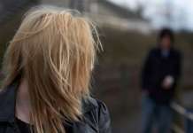 Učinilo vam se da vam je neko za petama? Ne prepuštajte stvari slučaju, naučite mere samozaštite od praćenja Učinilo vam se da vam je neko za petama? Ne prepuštajte stvari slučaju, naučite mere samozaštite od praćenja