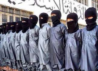 U Siriji raste čitava nacija mladih džihadista: Fotografije dece rata to i dokazuju U Siriji raste čitava nacija mladih džihadista: Fotografije dece rata to i dokazuju