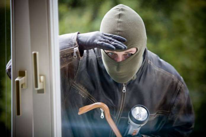 Iskrene ispovesti lopova: Lakše nego što mislite provaljujemo u vaše kuće i stanove