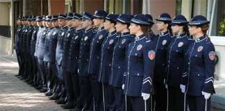 Ministar Stefanović je uručio rešenje o prijemu u radni odnos 61-om diplomcu Kriminalističko-policijske akademije