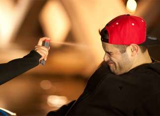 Suzavac i biber-sprej kao sastavni deo svake ženske torbe? Suzavac i biber-sprej kao sastavni deo svake ženske torbe?