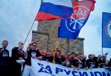 Srpski desničari više poštuju kozake nego hajduke Srpski desničari više poštuju kozake nego hajduke