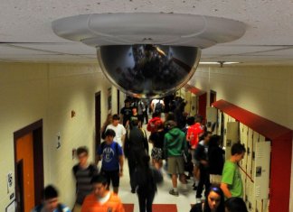 Video nadzor, privatno obezbeđenje, kontrola pristupa: Koliko su deca u školi bezbedna? Video nadzor, privatno obezbeđenje, kontrola pristupa: Koliko su deca u školi bezbedna?