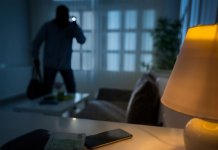 15 grešaka zbog kojih je vaš dom lopovima laka meta 15 grešaka zbog kojih je vaš dom lopovima laka meta