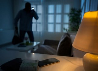 15 grešaka zbog kojih je vaš dom lopovima laka meta 15 grešaka zbog kojih je vaš dom lopovima laka meta