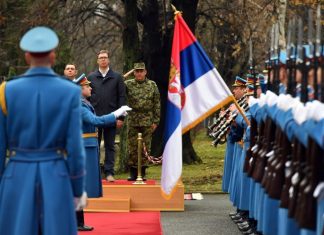 Bezbednjacima isplaćen bonus od 10.000 dinara, najavljeno povećanje plata Bezbednjacima isplaćen bonus od 10.000 dinara, najavljeno povećanje plata
