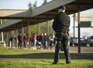 Komercijalno i institucionalno obezbeđenje: Sličnosti i razlike Komercijalno i institucionalno obezbeđenje: Sličnosti i razlike