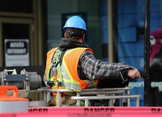 Loše mere bezbednosti radnici plaćaju životom Loše mere bezbednosti radnici plaćaju životom