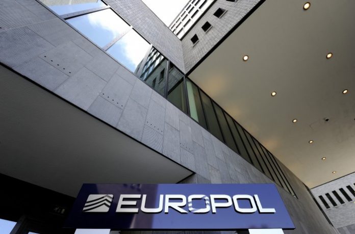 krijumcareno-300-migranata-mesecno-u-akciji-europola-uhapsena-organizovana-kriminalna-grupa-na-balkanu KRIJUMČARENO 300 MIGRANATA MESEČNO: U akciji EUROPOLA uhapšena organizovana kriminalna grupa na Balkanu