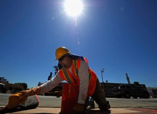 Smernice za bezbedan i zdrav rad na otvorenom pri visokim temperaturama Smernice za bezbedan i zdrav rad na otvorenom pri visokim temperaturama