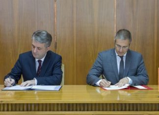 Saradnja srpske i crnogorske policije: Ministri Srbije i Crne Gore potpisali sedam sporazuma i dva protokola Saradnja srpske i crnogorske policije: Ministri Srbije i Crne Gore potpisali sedam sporazuma i dva protokola