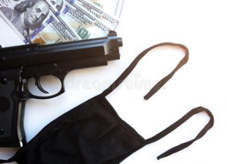 OPREZ! PLJAČKAŠI KORISTE HIRUŠKE MASKE! OPREZ! PLJAČKAŠI KORISTE HIRUŠKE MASKE!