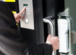 Još uvek nemate kontrolu pristupa? Evo zašto je neophodna i koje opcije su vam na raspolaganju. Još uvek nemate kontorlu pristupa? Evo zašto je neophodna i koje opcije su vam na raspolaganju.