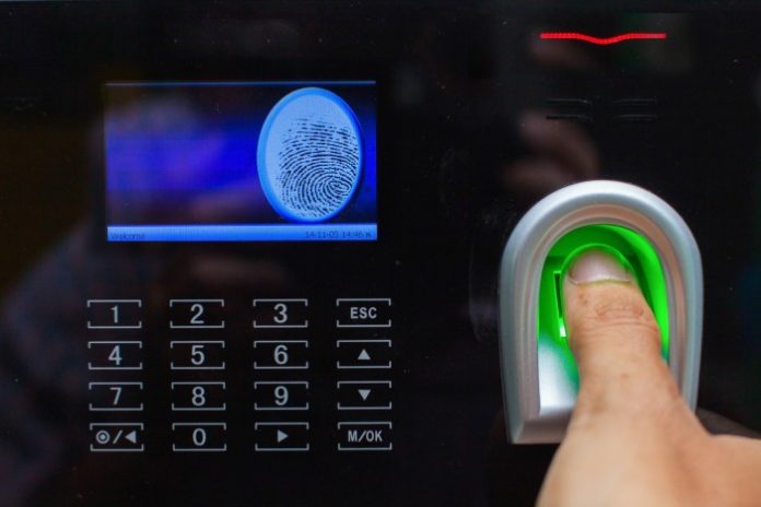 Otisak prsta umesto kartice? Da li biometrijski bankomati stižu i kod nas?