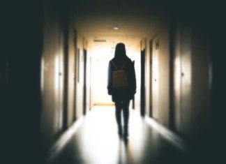 CRVENI ALARM: Šta nam govore skriveni heštegovi i koji su bezbednosni rizici dece i mladih na internetu?