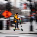 PEŠACI, STRPLJENJE! Električni trotineti uskoro prelaze na kolovoz, moguće polaganje PSP testa pesaci-strpljenje-elektricni-trotineti-uskoro-prelaze-na-kolovoz-moguce-polaganje-psp-testa