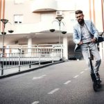 Stigla pravila za vozače električnih trotineta!