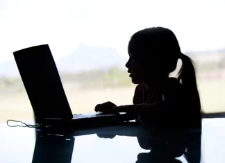 Web kamera - Omiljena meta predatora. Kako da zaštitite vaše dete?