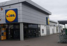 NOVI TREND U TRGOVINAMA: RADNICI LIDLA MORAĆE DA NOSE KAMERE NA UNIFORMI, A EVO I ZAŠTO