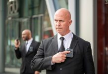 MOTOROLA SOLUTIONS & AIKOM INTERNATIONAL: JEDNA BRIGA MANJE UZ VB400 MOTOROLA BODY CAM motorola-solutions-aikom-international-jedna-briga-manje-uz-vb400-motorola-body-cam