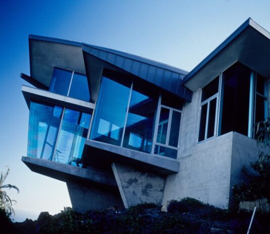 Da li me moja AI kuća prisluškuje? AI već zna kako živimo – pitanje je da li mi znamo kako ona radi Da li me moja AI kuća prisluškuje? AI već zna kako živimo - pitanje je da li mi znamo kako ona radi